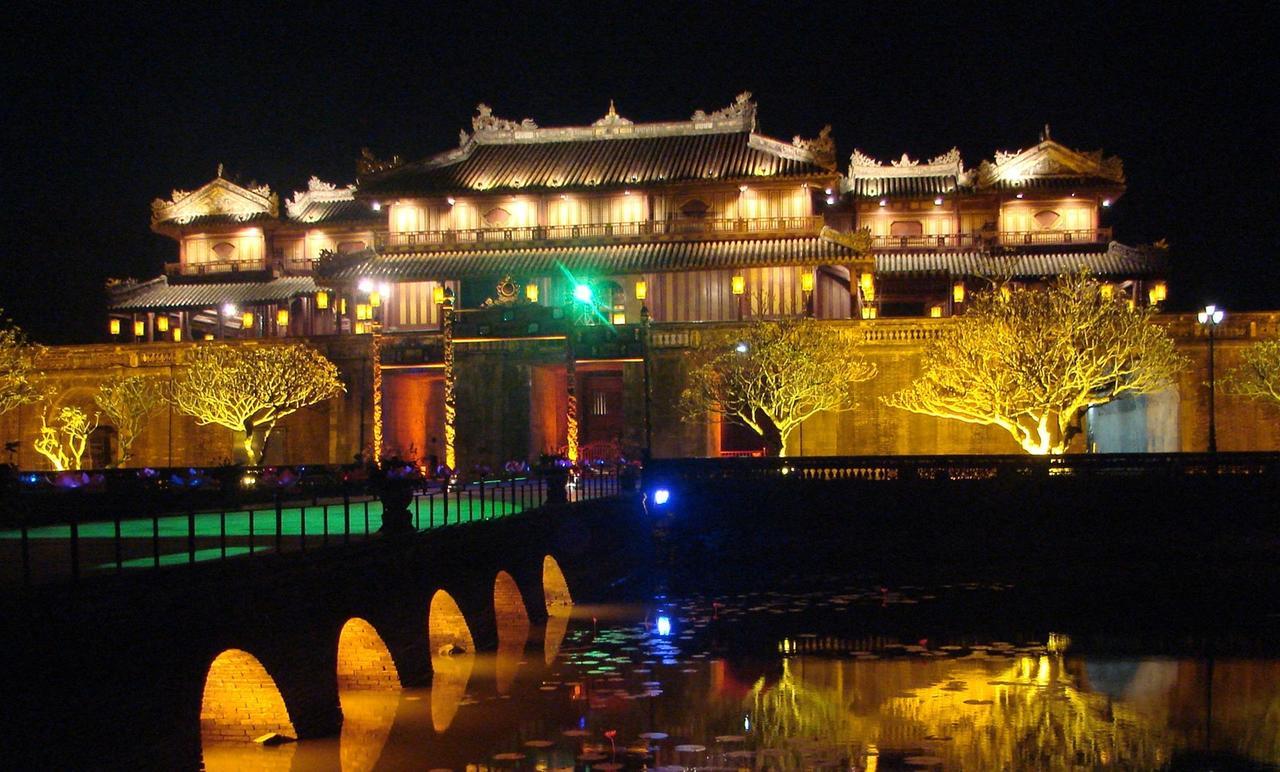 Hoang Trieu Hotel Hue Exterior photo