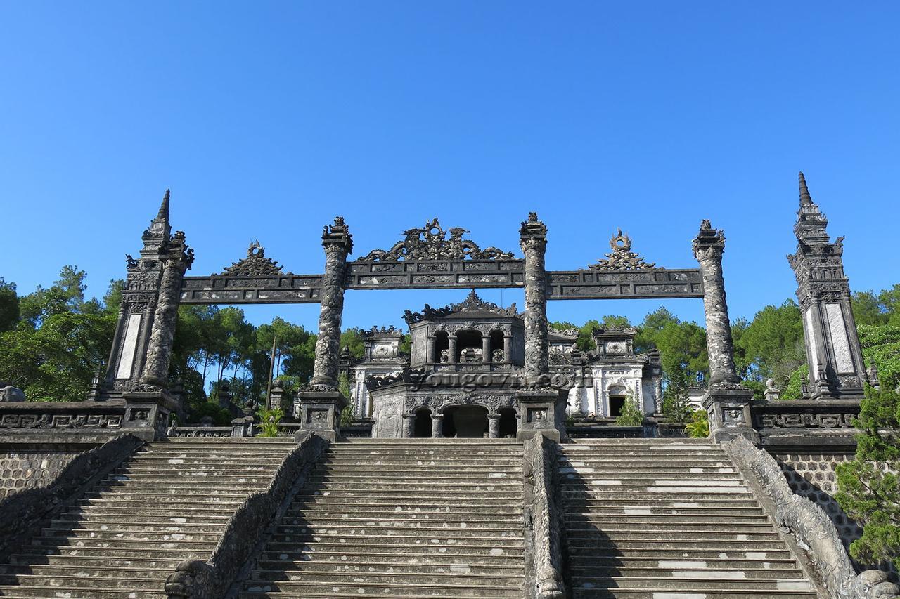 Hoang Trieu Hotel Hue Exterior photo